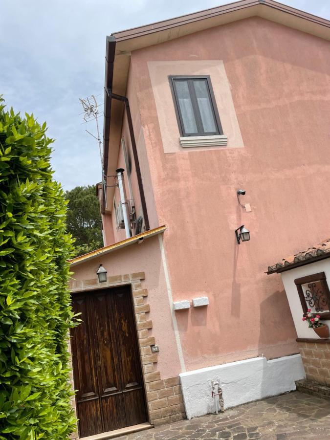 圣尼古拉曼弗雷迪Il Nido Della Colombaia住宿加早餐旅馆 外观 照片